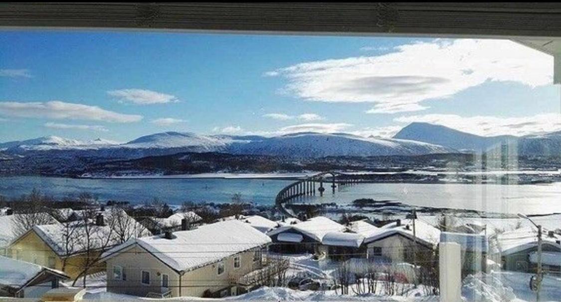 Moderne Og Trivelig Leilighet, Med Unik Utsikt Tromso Exterior photo